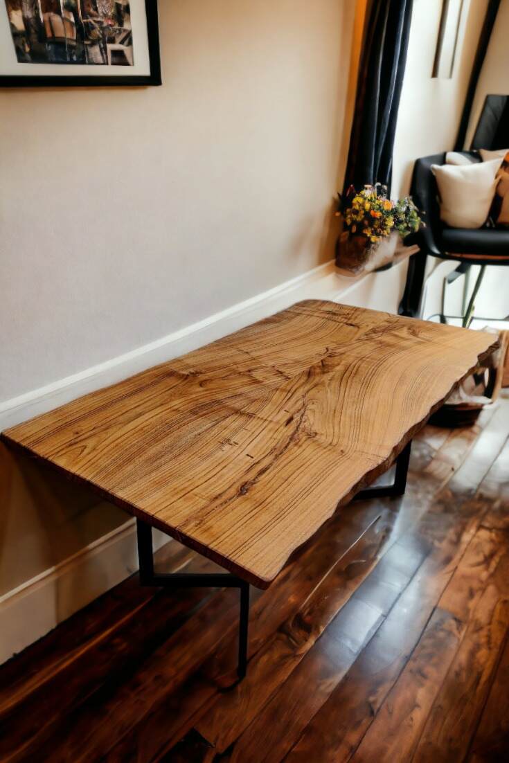 Choosing the Perfect Custom Solid Wood Dining Tabl...