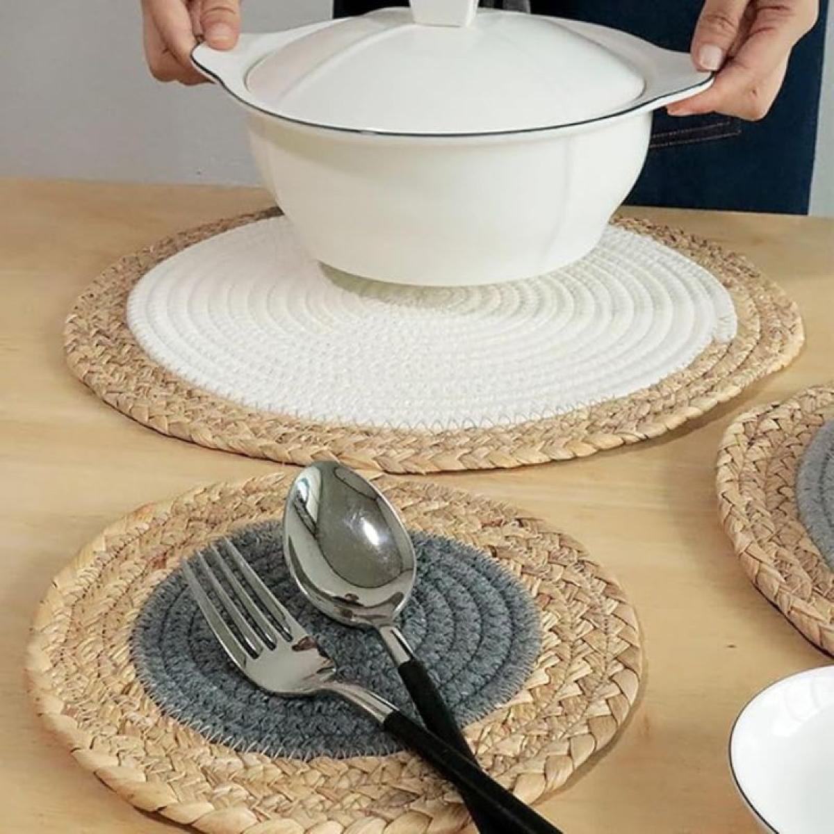 Natural Jute Round Placemats Set