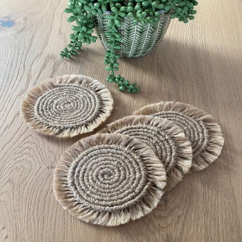 Elegant Jute Ruffle Table Coaster